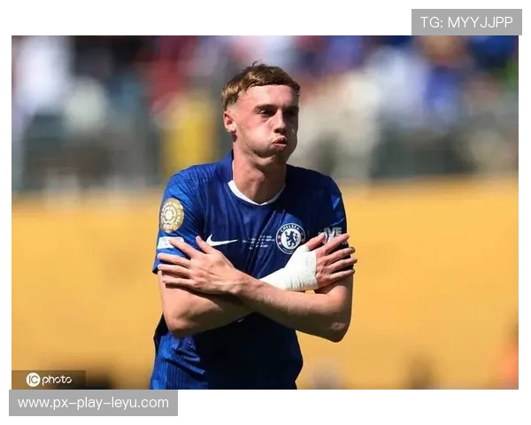 切尔西外线渗透成功，帕尔默回敲形成入球